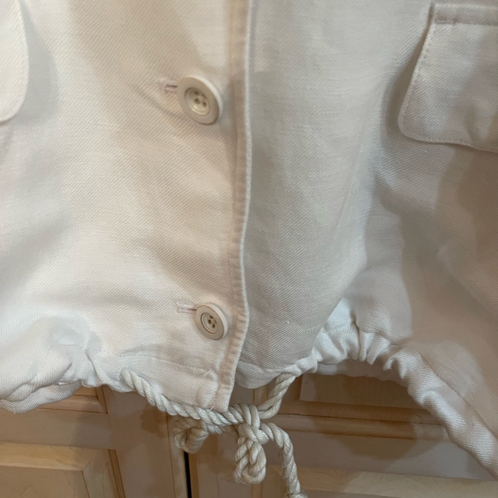 A  NWT J. Jill jacket in whitE.  Size M with a drawstring/ rope bottom. - Picture 3 of 3